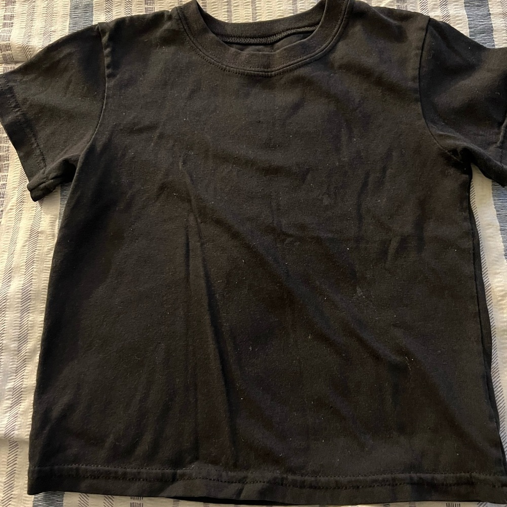 Garanimals black t shirt size 3T